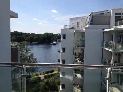 Spreeblick - Sonnige 2 Zimmer Whg mit Balkon und Badewanne
