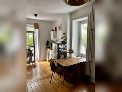 Winterhude: 2-Zimmer Altbauwohnung nahe Mühlenkamp