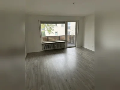 2-Zimmer-Wohnung in Maintal, 47 m² mit Balkon, Feldrand
