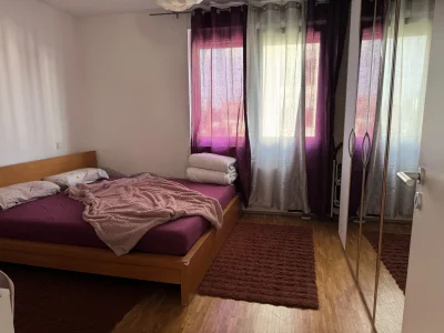 Rodenkirchen: Schöne Wohnung mit 3 Zimmern