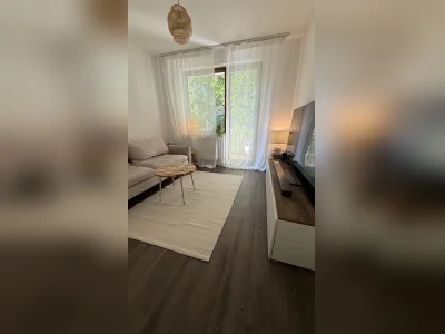 Eppendorf: 2-Zi-Whg, Balkon, Badewanne, Wohnküche