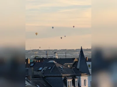 Große 2R-Wohnung mit 2 Balkonen und Aussicht im Hechtviertel