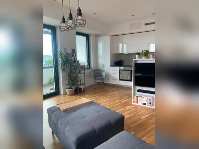 Schöne Wohnung in Frankfurt mit großer Loggia zum Tausch