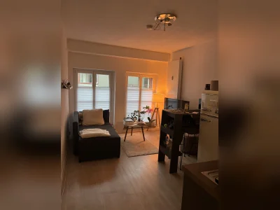 Köln, Innenstadt: Gemütliche Wohnung direkt am Rhein