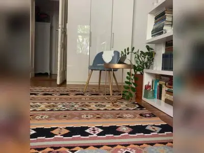 PBerg: hell, zentral, ruhig, Altbau € 620 warm gg. größere