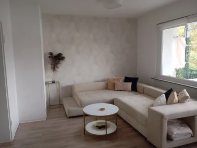 Renovierte perfekt geschnittene 2 Z mit 5m Balkon Zentral