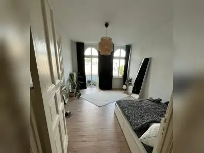 Große 2 Zimmerwohnung in Neukölln