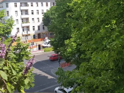 Biete 2,5 Zi. Schillerkiez - Suche 2 Zi. Schillerkiez/Neuk.