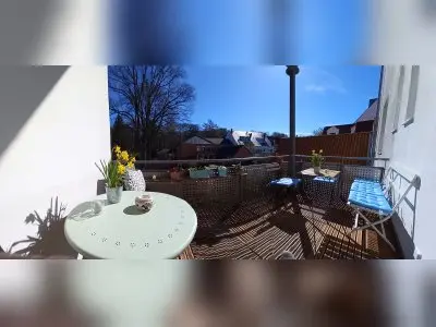 Altbau Hamburg Winterhude 3,5 gg. mind. 2,5 Zimmer ab 65 m2