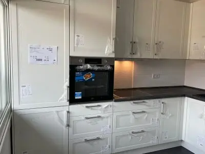 Tausche Alexanderplatz gegen Brunnenviertel (3 Zimmer)