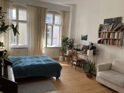 Helle, ruhige 1-Zimmer Wohnung in Moabit gegen 3 Zimmer