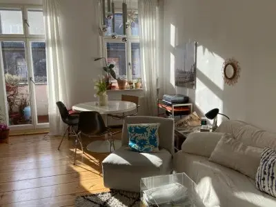 Schöne sonnige Altbauwohnung im Herzen Neuköllns
