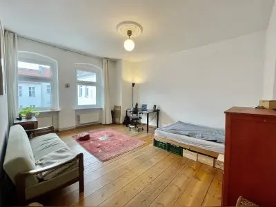 Schöne 2 - Zimmer Altbauwohnung in PB