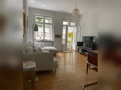 Schöne 3-Zimmer Altbauwohnung mit Garten im Weserkiez