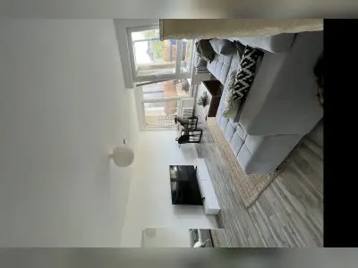 2Z.+ 2Balkone in Schöneberg gegen größere Wohnung im Zentrum