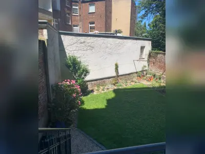 2-3 Zimmer Altbauwohnung mit Garten direkt an der Düssel