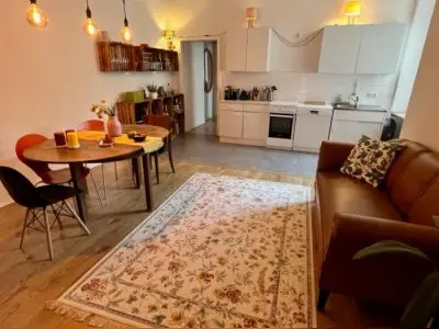 Biete große 4-Zimmer Wohnung (130m2), suche günstigere