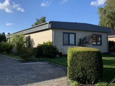 Modernes Einfamilienhaus mit Garten im Grünen & Stadtnah
