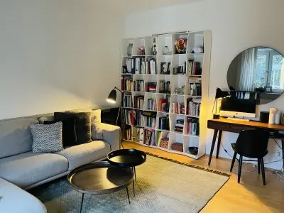 Sanierte 3-Zimmer Altbauwhg. plus Wohnküche bestes Schwabing