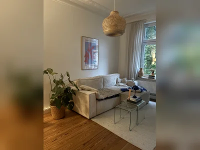 Schöne 2,5 Altbauwohnung Mitten in Eppendorf